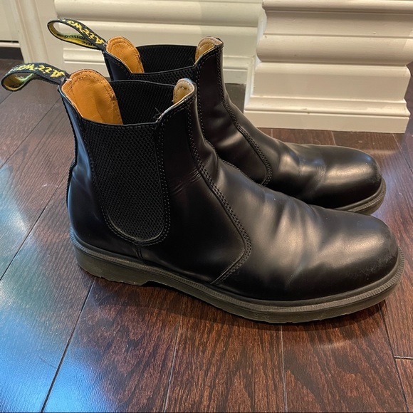 Dr. Martens Black 2976 Smooth Leather Chelsea Boots - Picture 5 of 8
